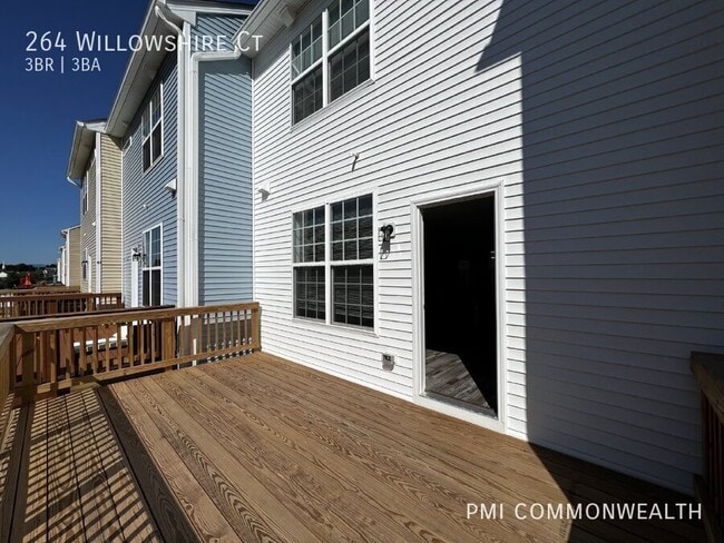 Building Photo - 264 Willowshire Ct