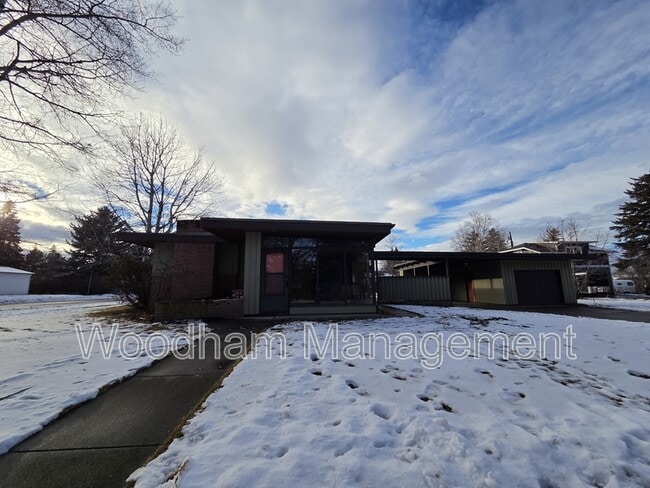 Building Photo - 621 S 14th Ave