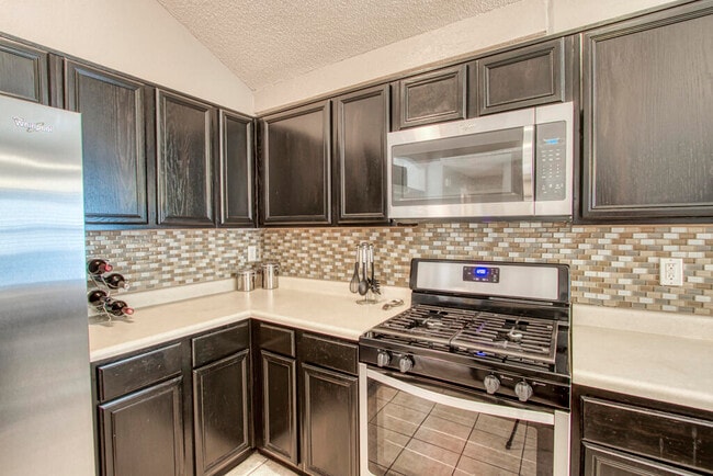 Building Photo - 12561 Paseo Alegre Dr