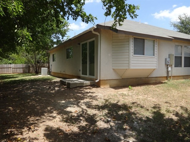 Building Photo - 9307 Sunlit Pt