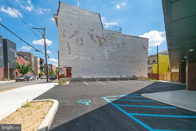 Building Photo - 1245 Ridge Ave