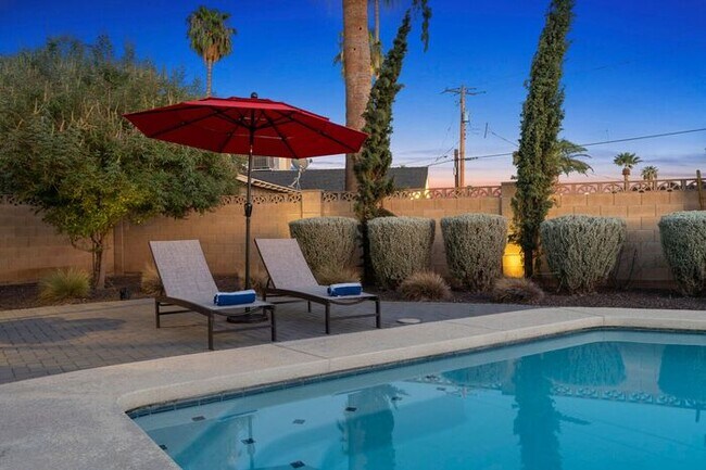 Building Photo - UN-FURNISHED!! 3 Bedroom/ 2Bath in Heart of Scottsdale!!