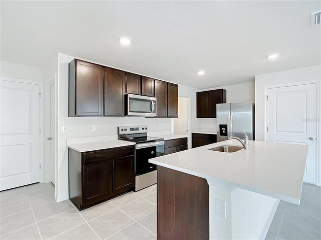 Building Photo - 8645 SW 45th Ct