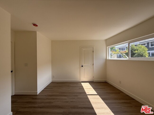 Building Photo - 1743 9th St