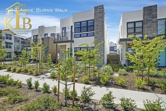 Primary Photo - Brand new in Sutter's Place. Soon to be an...