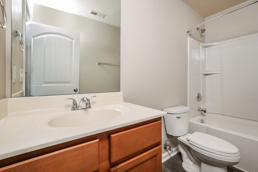 Building Photo - 3661 Althorp Drive