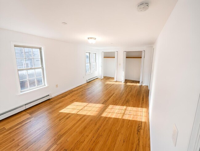 Building Photo - 45-49-49 8th St