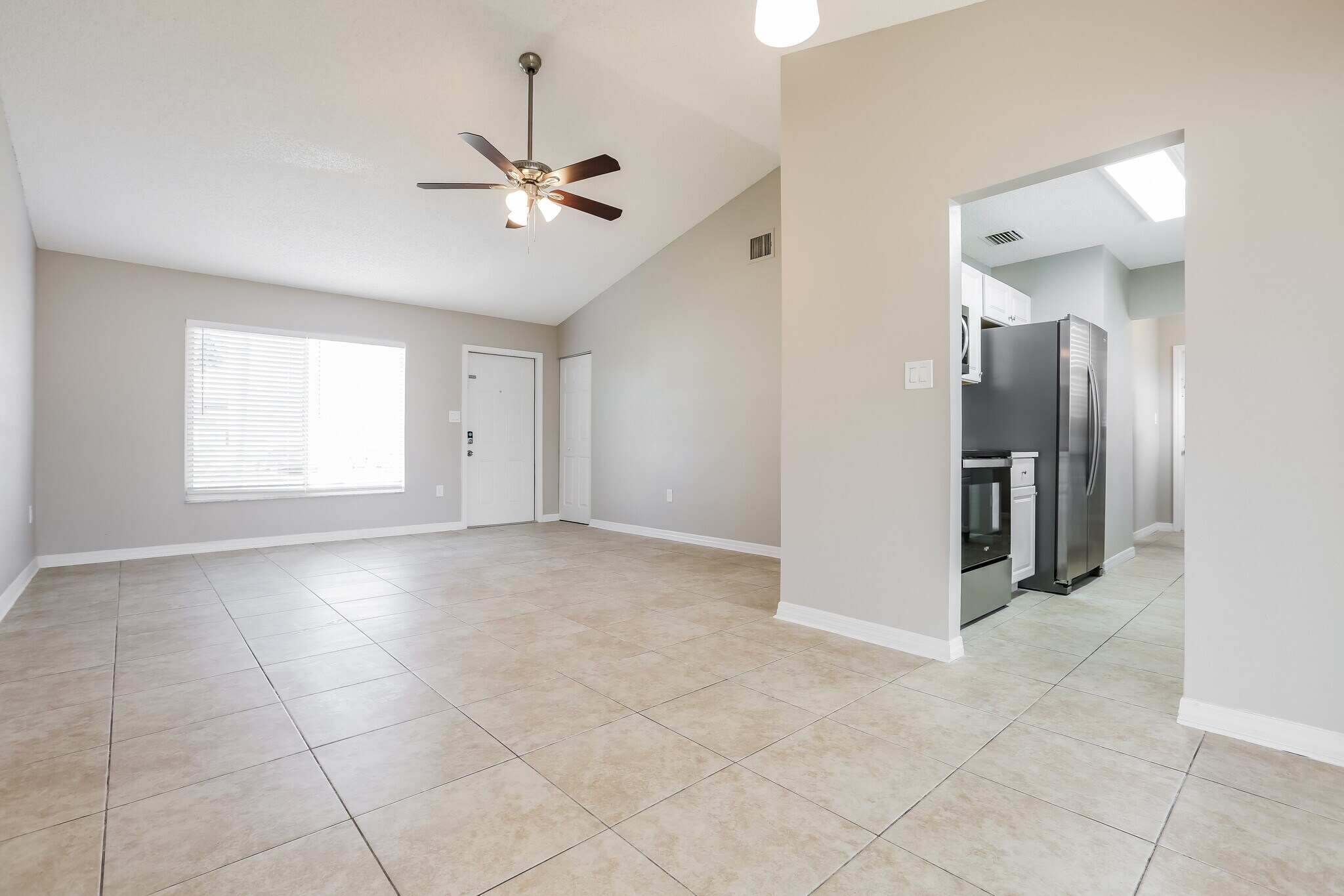 Building Photo - 6248 Drucker Cir