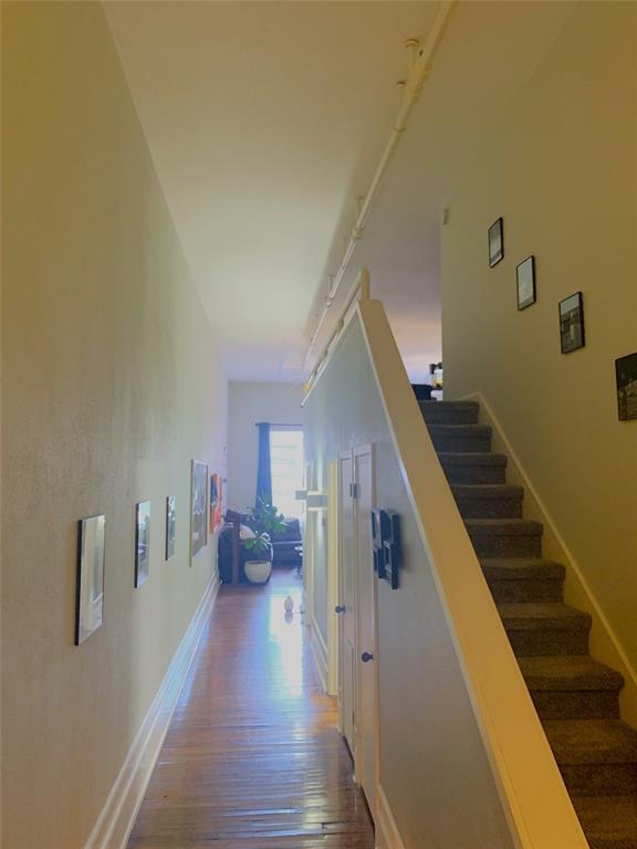 Building Photo - 2121 The Strand