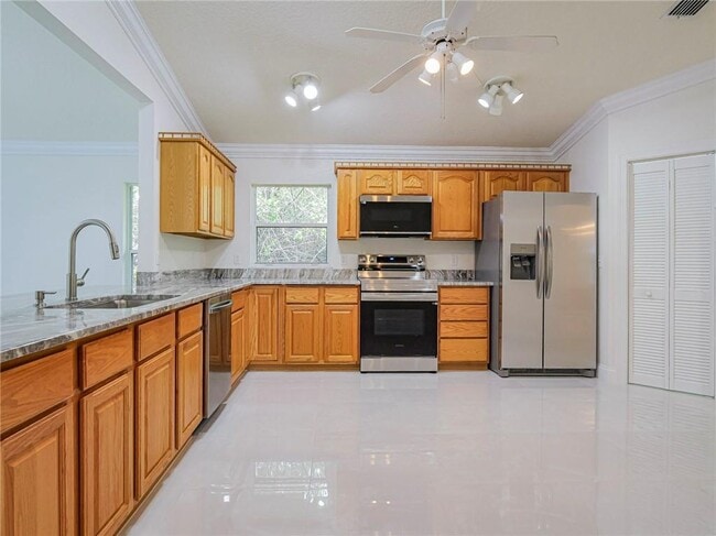 Building Photo - 513 Benedictine Terrace