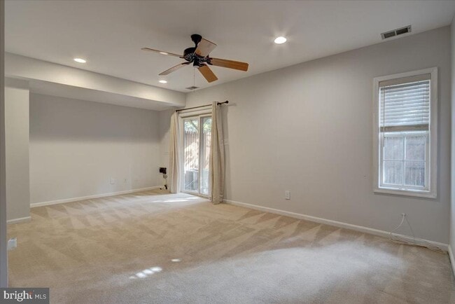 Building Photo - 12307 Sleepy Lake Ct