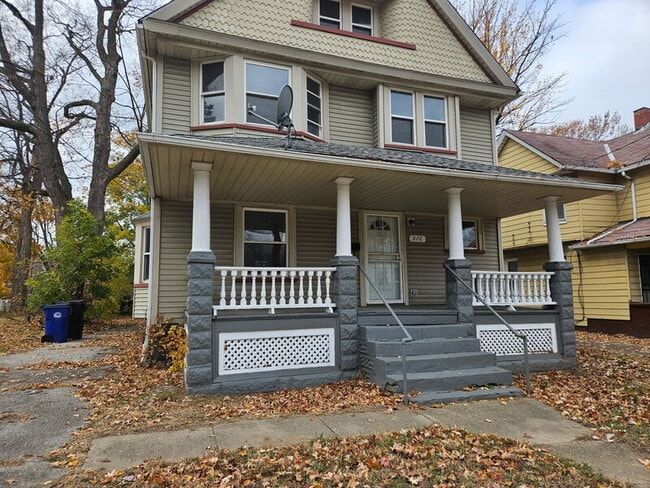 Building Photo - 876 E 149th St