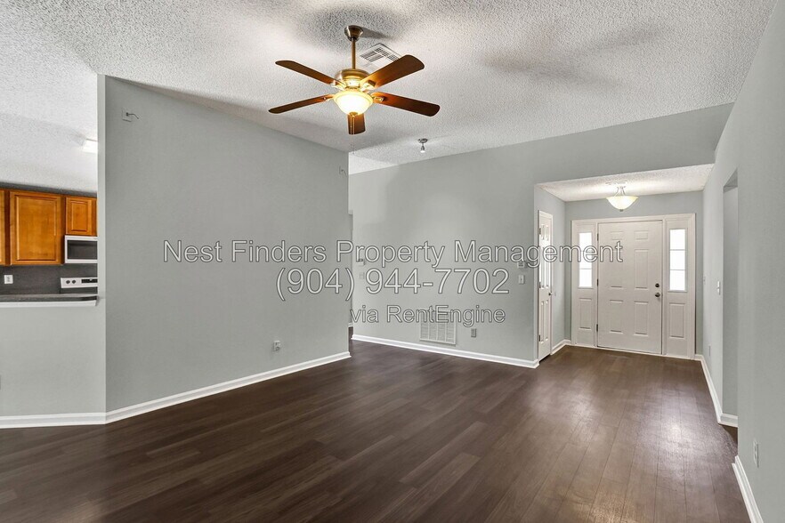Building Photo - 9245 Hawks Run Ln