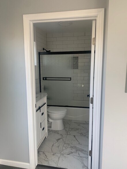 Bathroom - 13922 De Alcala Dr