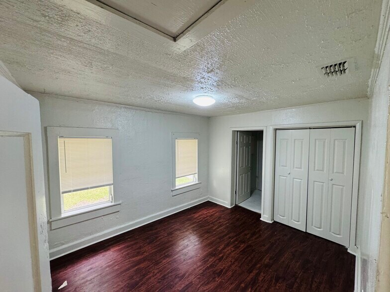 Bedroom 1 - 1256 Bridier St