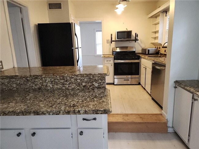 Building Photo - 836 Ponce De Leon Terrace NE