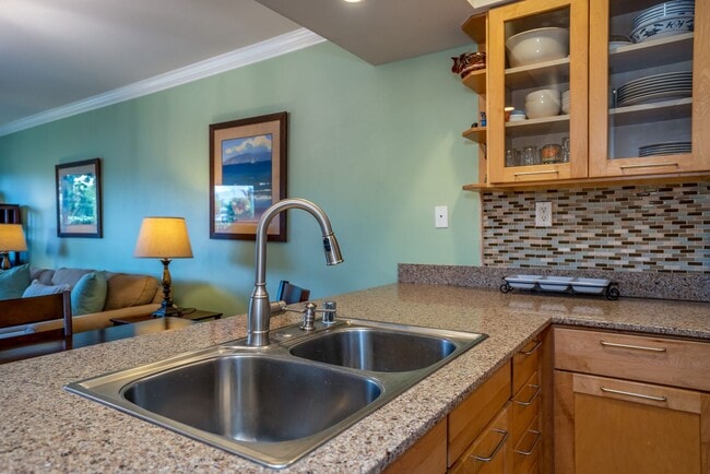 Building Photo - Furnished 2 Bed/2 Bath Hale Kanani Condo, Across from The Cove & Charley Young Beach