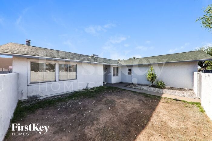 Building Photo - 13807 N 52nd Ave