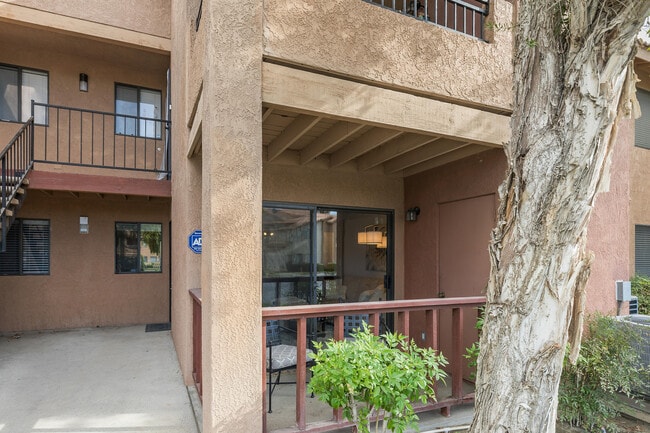 Building Photo - 78650 Ave 42