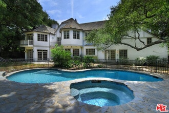 Building Photo - 3254 Oakdell Rd