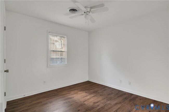 Building Photo - 2222 Early Settlers Rd
