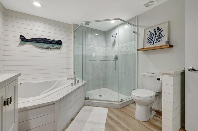 Building Photo - 875 NW Flagler Ave