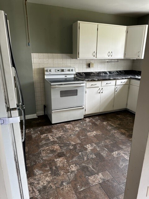 Primary Photo - 139 Schell Ave