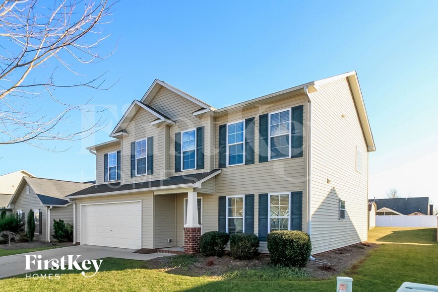 Building Photo - 1686 Crestlawn Tl