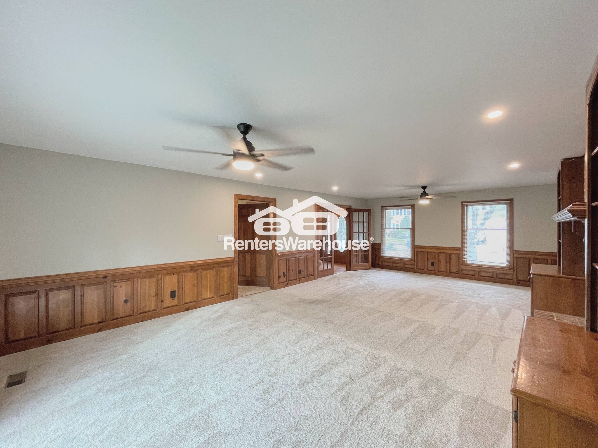 Building Photo - 344 Cedar Ln