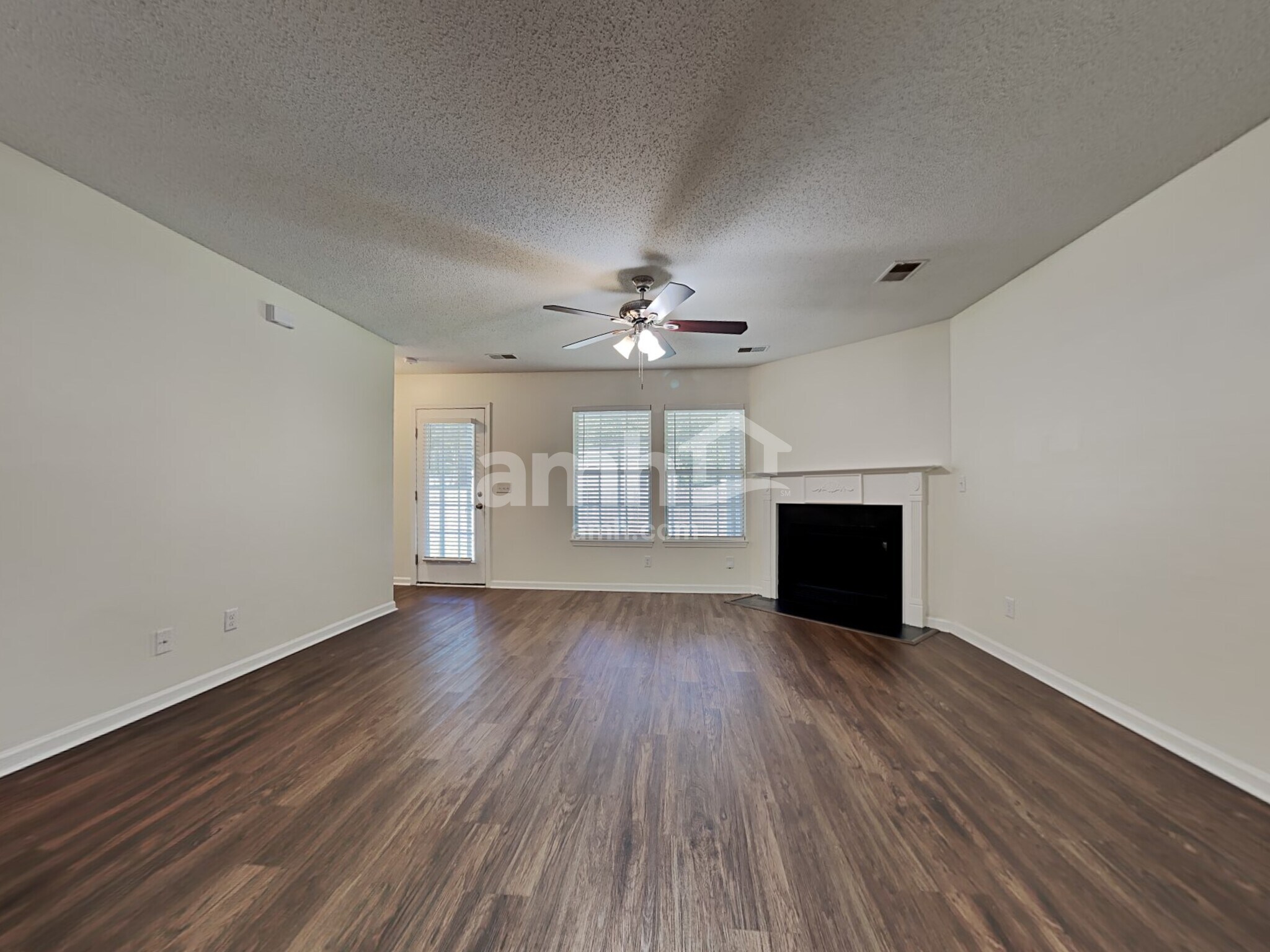 Building Photo - 119 Macallan Ct