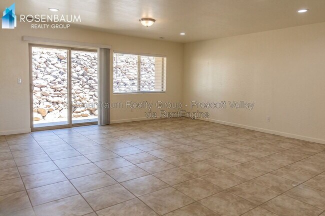 Building Photo - 9585 E Magma Dr