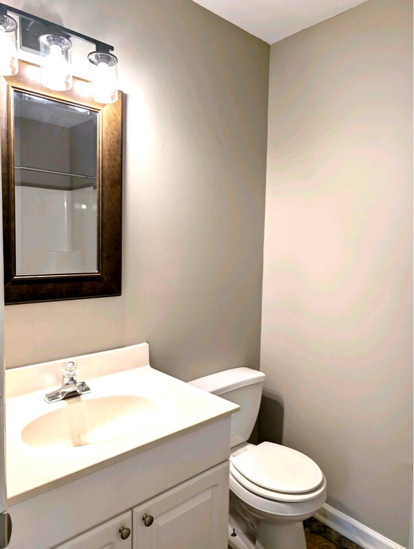 Building Photo - 621 Mill Pond Ct