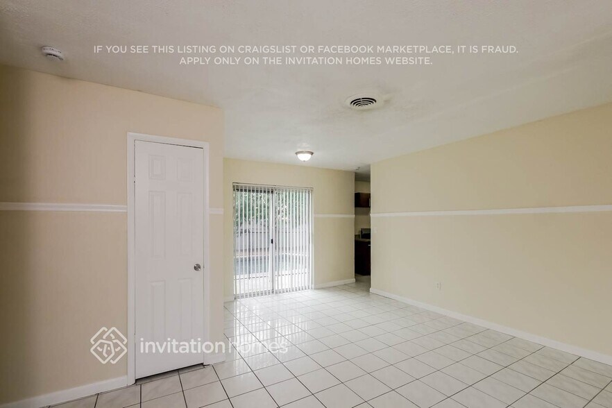 Building Photo - 998 NW 202nd St