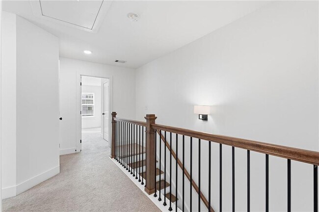 Building Photo - 1883 Plainsboro Dr