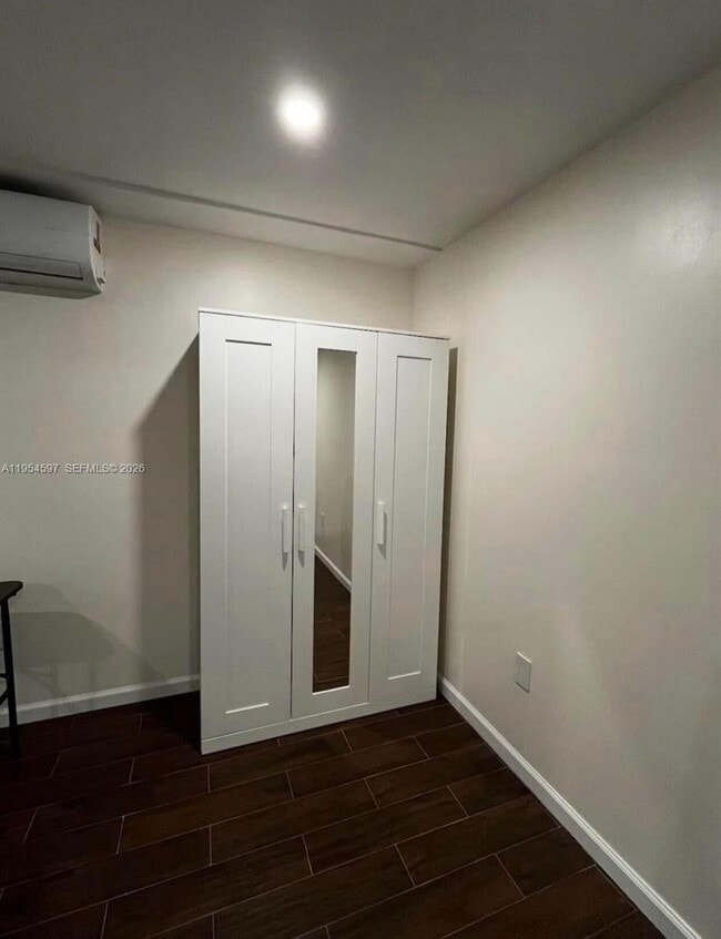 Building Photo - 7305 SW 135th Ct