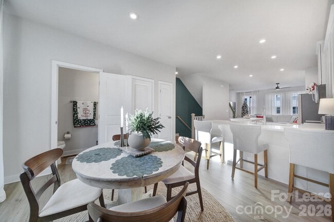 Building Photo - 6120 Station Crossing Ave