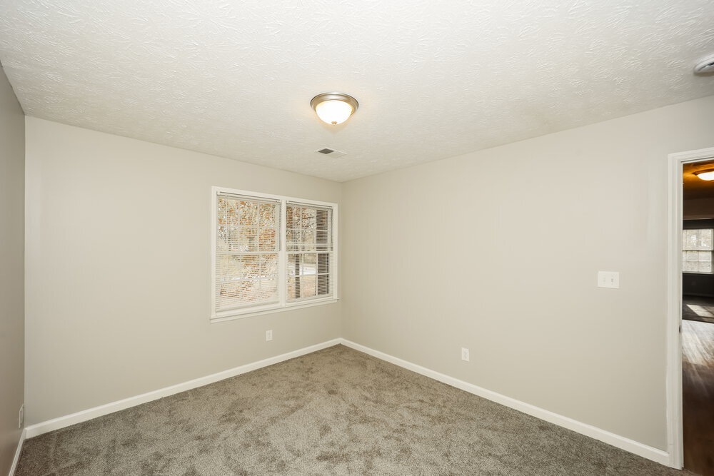 Building Photo - 10 General Longstreet Line