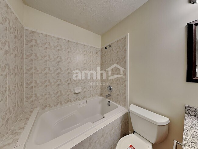 Building Photo - 2552 W 1500 N