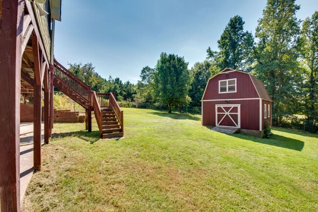 Building Photo - 5700 Miles Rd