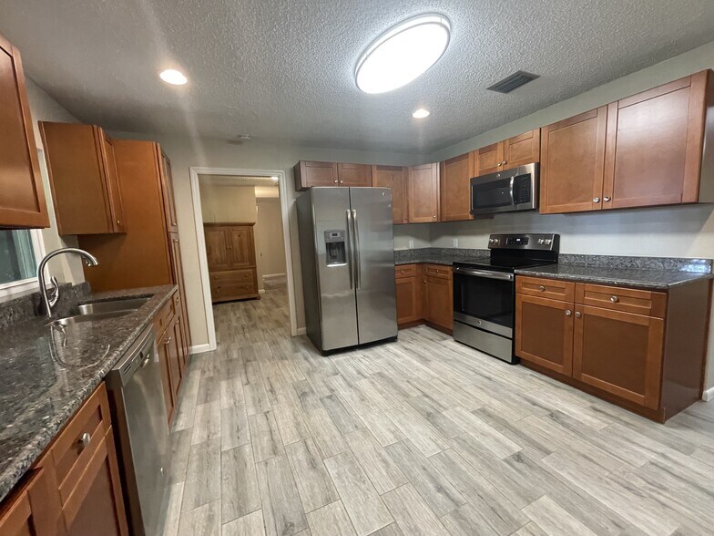 Building Photo - 18109 Crawley Rd