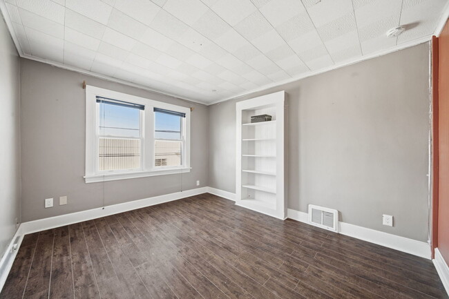 Building Photo - 2261 136th St