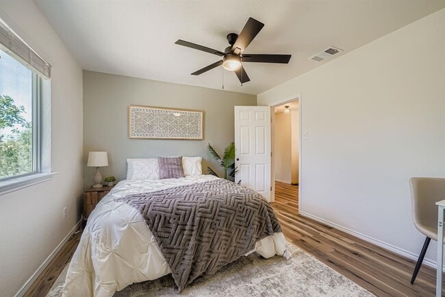 Building Photo - 2003 Erika Cove