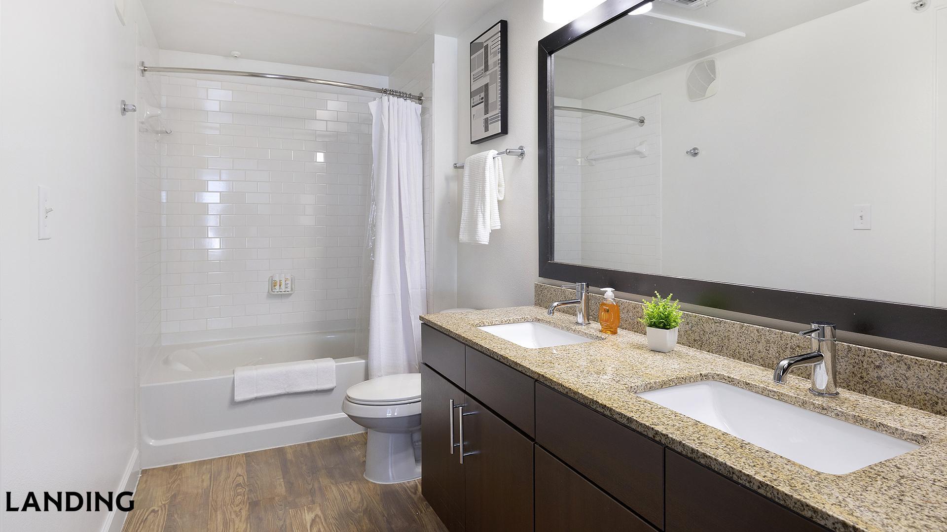 Building Photo - 5275 Town and Country Blvd