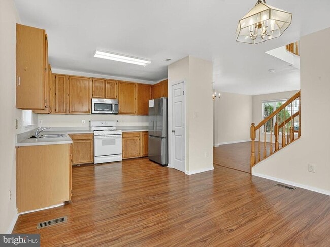 Building Photo - 3844 Koval Ln