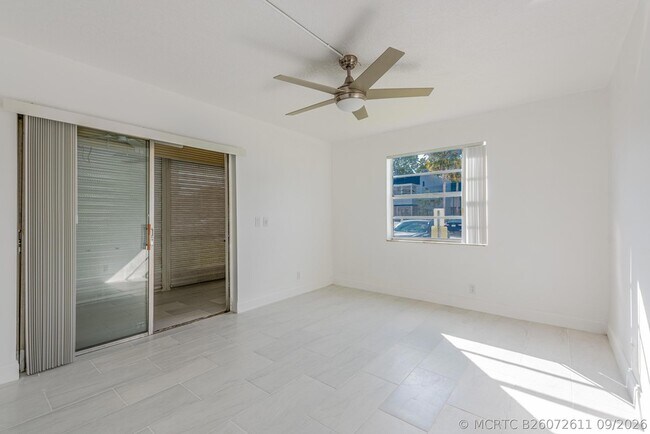 Building Photo - 108 Normandy Ln