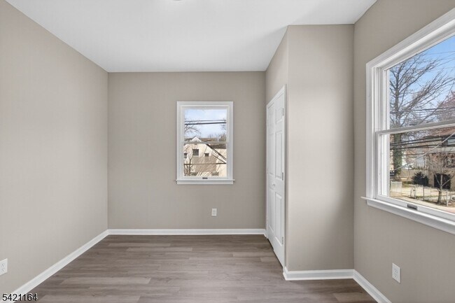 Building Photo - 378 Grand St