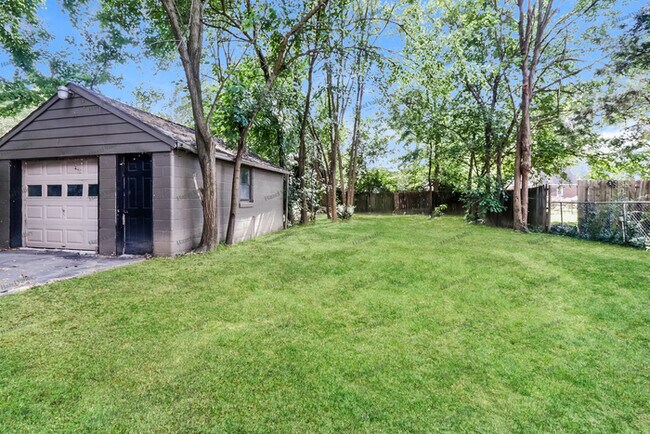 Building Photo - 3022 Hartlage Ct