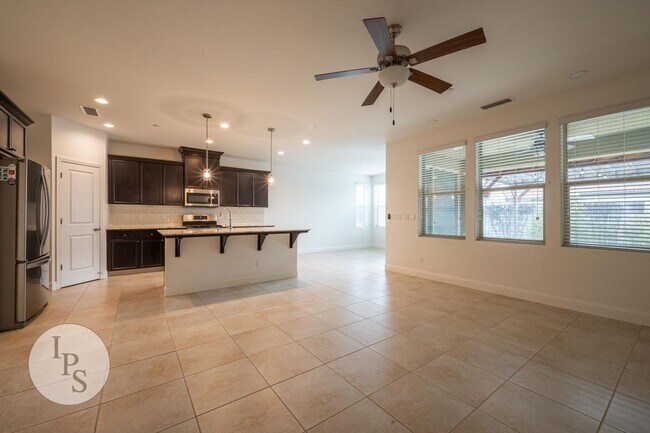 Building Photo - Madera Riverstone Home, 4BR/3BA, Including In-Law Suite, SOLAR, Community Pool, Tons of Community...