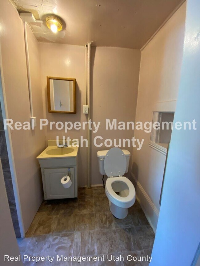 Building Photo - 1 br, 1 bath House - 341 S 100 E
