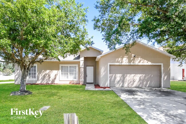 Primary Photo - 702 Cotulla Dr